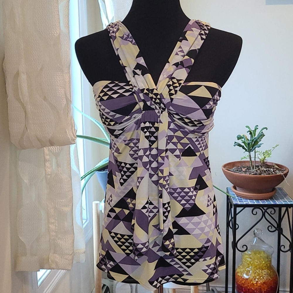 Bcbgeneration Top Abstract Pattern V-Neckline - image 1